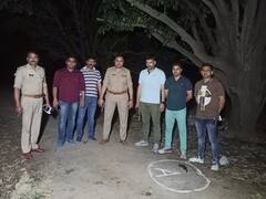 Bulandshahr News: पुलिस मुठभेड में एक गोकश गिरफ्तार, 4 फरार, अवैध तमंचा समेत बरामत हुआ ये सामान