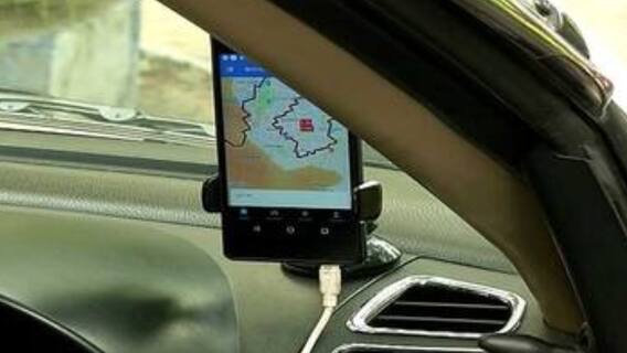 Kareya: কড়েয়ায় লাক্সারি ট্যাক্সির চালককে মারধরের অভিযোগ দুষ্কৃতীদের বিরুদ্ধে ।Bangla News