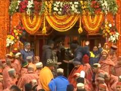 Badrinath Dham: बद्रीनाथ धाम के कपाट खुले, बड़ी संख्या में दर्शन के लिए पहुंचे श्रद्धालु