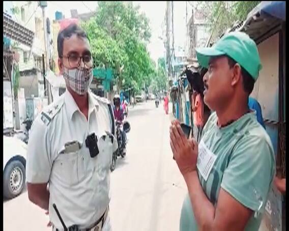 Behala:হেলমেট নেই বাইক আরোহীর, বেহালায় ট্রাফিক সার্জেন্ট আটকালে খুনের হুমকি দেওয়ার অভিযোগ।Bangla News