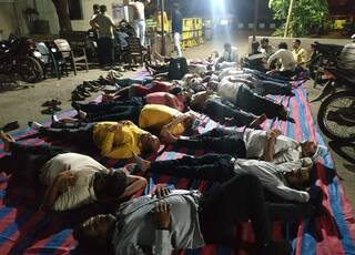 સુરતઃ  AAPના કાર્યકરો પર ભાજપે હુમલો કર્યાનો આરોપ,  પોલીસે ફરિયાદ ન લેતા AAPનો વિરોધ