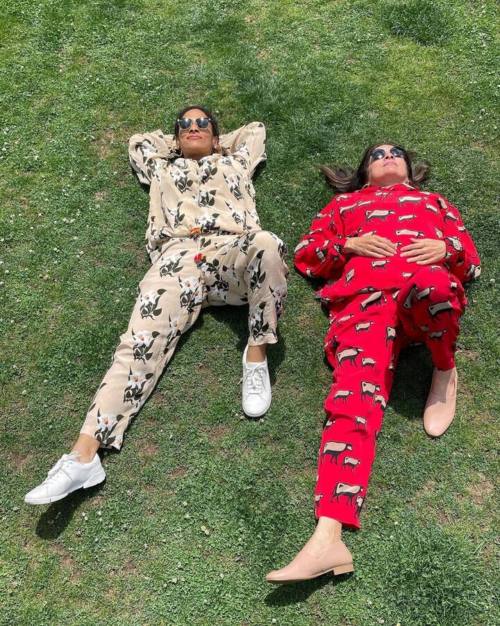 नीना गुप्ता ने कई सालों अपनी बेटी मसबा गुप्ता की अकेले परविरश की है. हालांकि 2008 में उन्होंने विवेक मेहरा से शादी कर ली.