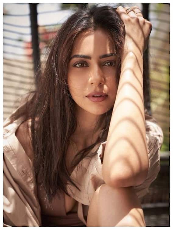 రకుల్ ప్రీత్ సింగ్ హాట్ ఫొటో కలెక్షన్ 