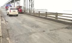 Birbhum: ১২ বছর ধরে চলছে বীরভূমের ময়ূরাক্ষী নদীর ওপর সেতু তৈরির কাজ, দীর্ঘসূত্রিতার অভিযোগ ।Bangla News