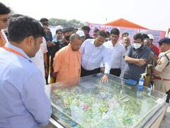 UP News: झांसी मंडल के अधिकारियों को सीएम योगी ने दिए कई दिशा-निर्देश, जानें- क्या कहा?