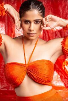 Sai Tamhankar : ऑरेंज ड्रेस, हाय हिल्स अन् दिलखेच अदा; सईचा ग्लॅमरस लूक