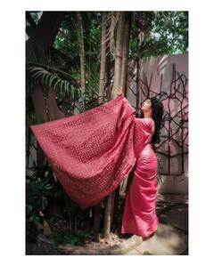 Prajakta Mali : 'लाजरा न साजरा मुखडा...', प्राजक्ता माळीचा घायाळ करणारा अंदाज