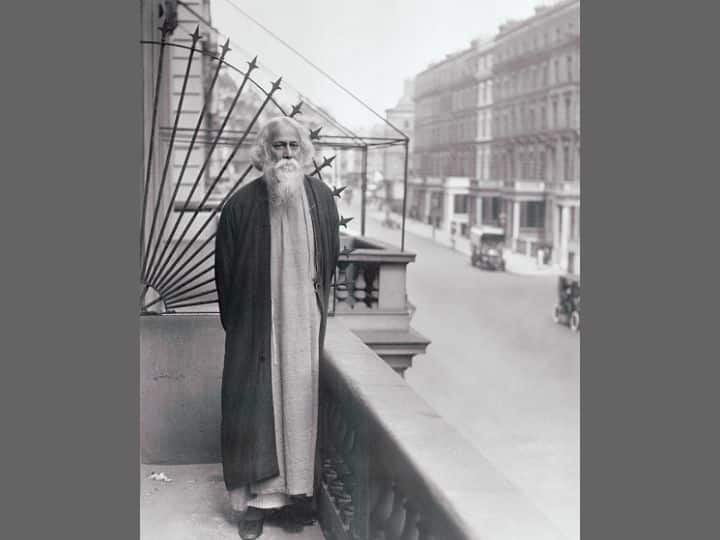 Rabindranath Tagore at the terrace of his London hotel during a 1926 visit to England | Photo: Getty