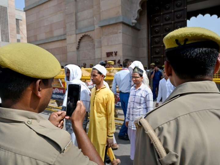 जानिए क्या है वाराणसी में काशी विश्वनाथ मंदिर-ज्ञानवापी मस्जिद का पूरा विवाद, क्यों 31 साल बाद भी शुरू नहीं हो सकी है मुकदमें की सुनवाई?