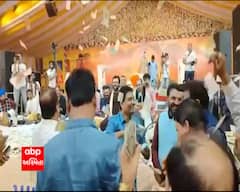 જામનગરઃ કીર્તિદાન ગઢવીના ડાયરામાં અલ્પેશ ઠાકોર અને કાંધલ જાડેજાએ કર્યો નોટોનો વરસાદ