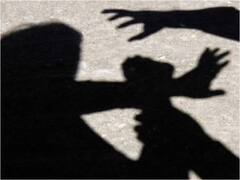 Chhattisgarh Crime News: शिक्षक ने नाबालिग छात्रा के साथ की छेड़छाड़, टीचर के खिलाफ पॉक्सो एक्ट के तहत मामला दर्ज