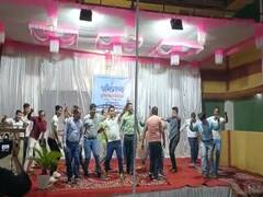 Chhattisgarh: पुलिस जवानों का तनाव कम करने के लिए किया गया ‘अभिप्रेरणा’ कार्यक्रम का आयोजन, प्रोग्राम में थिरके एसपी