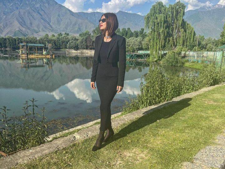 नियाचे हे फोटो चाहते शेअर करत असतात