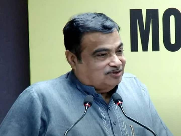 Mobile Cold Mixer Cum Paver Machine & Patch Fill Machine for pothole repair Inauguration by Minister Nitin Gadkari Nitin Gadkari : देशात सिमेंट आणि स्टीलला पर्याय उपलब्ध होणं गरजेचं : नितीन गडकरी