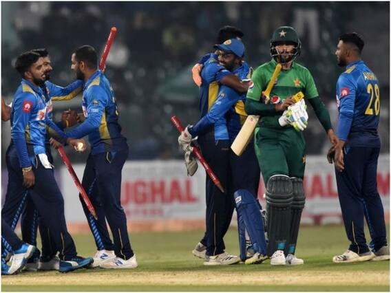 PAK vs SL: पाकिस्तान-श्रीलंका के बीच वनडे सीरीज रद्द, टेस्ट मैचों को लेकर सामने आई बड़ी जानकारी PAK vs SL: पाकिस्तान-श्रीलंका के बीच वनडे सीरीज रद्द, टेस्ट मैचों को लेकर सामने आई बड़ी जानकारी