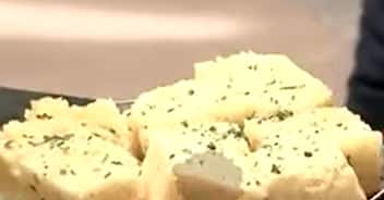 Pandya Store: Dhara and Rishita cooks mouth-watering Gujarati dishes | SBS