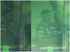 IPL 2022: तीसरी बार गोल्डन डक पर आउट होने से निराश थे कोहली, संजय बांगड़ ने दी 'जादू की झप्पी', वीडियो वायरल