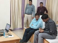 MP News: Transfer करवाने के नाम पर मुख्य चिकित्सा स्वास्थ्य अधिकारी ने की पैसों डिमांड, हुई बड़ी कार्रवाई