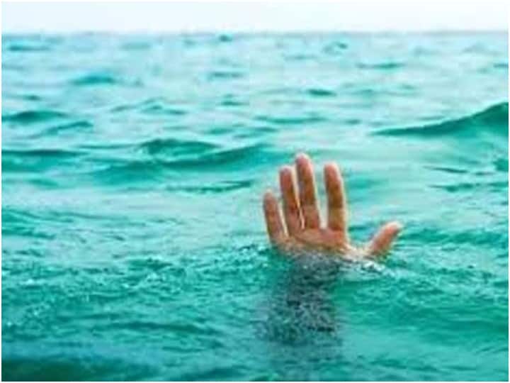 Child dies after drowning in Surat's Bamroli Bay Surat:  માતાપિતા માટે લાલબત્તિ સમાન કિસ્સો! સુરતમાં રમતા રમતા 4 વર્ષના બાળકનું ડૂબી જવાથી મોત