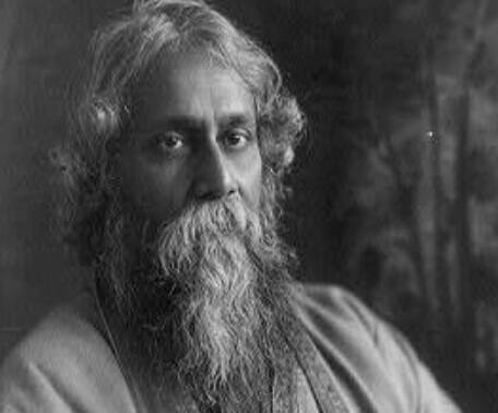 রবীন্দ্রনাথ এও লিখেছিলেন, “আছে দু:খ, আছে মৃত্যু, বিরহদহন লাগে। তবুও শান্তি, তবু আনন্দ, তবু অনন্ত জাগে..”