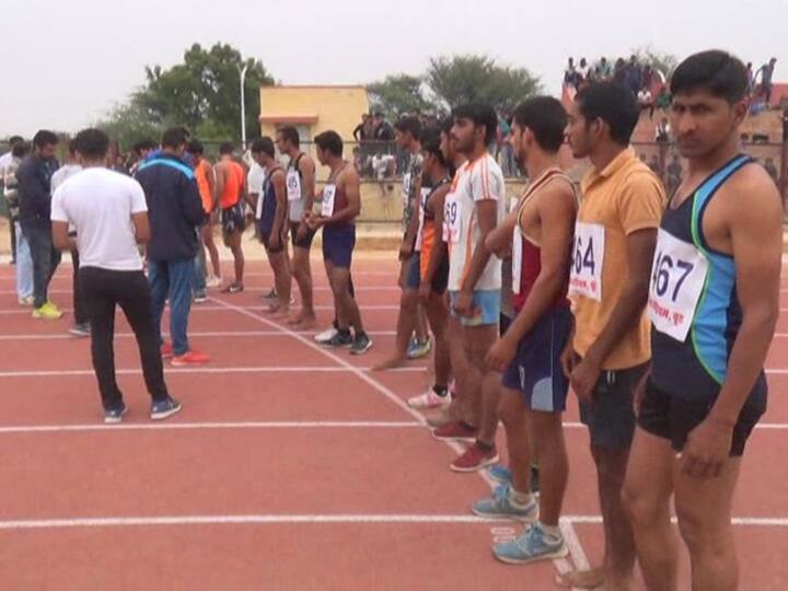 जिले के 34 खिलाड़ियों द्वारा खेलो इंडिया यूथ गेम्स 2019 पुणे, 2020 गुवाहाटी में प्रतिनिधित्व किया गया था. जिनमें से 10 खिलाड़ियों द्वारा खेलो इंडिया यूथ गेम्स 2020 गुवाहाटी, असम में पदक प्राप्त किये जो राजस्थान को मिले पदकों का 20 फीसदी था. जिले में सन 2019 से 2021 में महिला और पैरा खिलाड़ियों का खेलो में अच्छा प्रतिनिधित्व रहा है. उन्होंने कई पदक प्राप्त किये गए हैं. साथ ही इटली में खेल रहे वर्ड ग्राण्ड प्रिक्स पैरा एथलेटिक्स मीट में चूरू के अर्जुन सिंह ने 6.27 मीटर की लंबी कूद में गोल्ड मेडल जीता है.