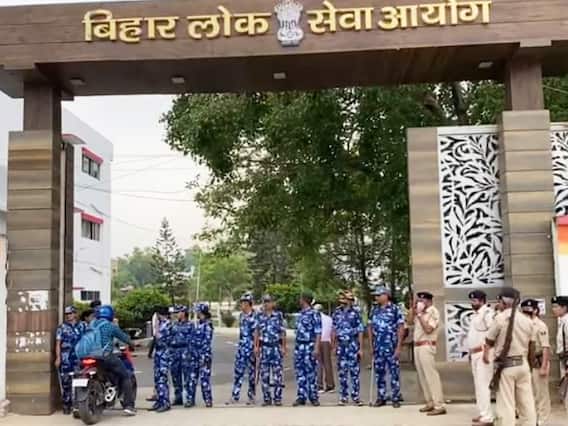 BPSC Paper Leak: आर्थिक अपराध इकाई करेगी मामले की जांच, बनाई गई तेज तर्रार साइबर एक्सपर्ट्स की टीम, VIDEO BPSC Paper Leak: आर्थिक अपराध इकाई करेगी मामले की जांच, बनाई गई तेज तर्रार साइबर एक्सपर्ट्स की टीम, VIDEO