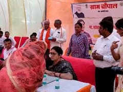 Smriti Irani in Amethi: अमेठी में स्मृति ईरानी, जन चौपाल में जनता की समस्याओं से हुईं रूबरू