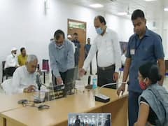 Nitish Kumar Janta Darbar: मुख्यमंत्री के सामने ही रो पड़ी महिला, शिकायत सुनकर नीतीश कुमार भी चौंके, लगा दिया फोन