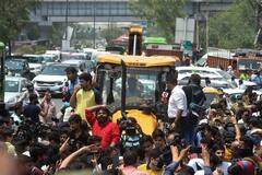 IN PICS | Bulldozers In Shaheen Bagh Create Uproar As MCD Arrives For Demolition Drive