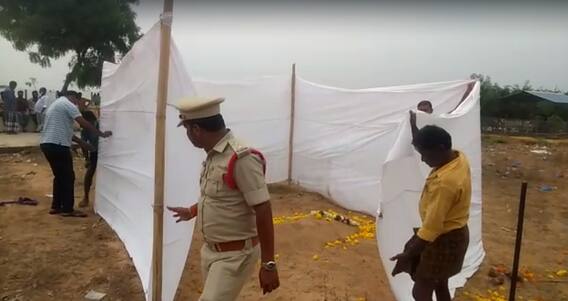 Man Shoots Lover Over Rejection: ప్రేమించలేదని గన్ తో కాల్చేసాడు | Nellore | ABP Desam