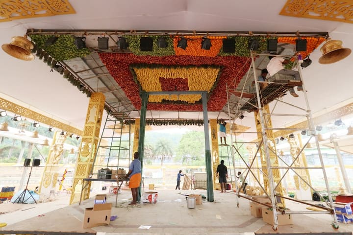 పరిణయోత్సవ వేడుకలను పురస్కరించుకొని టీటీడీ ఆర్జిత బ్రహ్మోత్సవం, సహాస్ర దీపాలంకరణ సేవలను మూడు రోజుల పాటు రద్దు చేసింది.