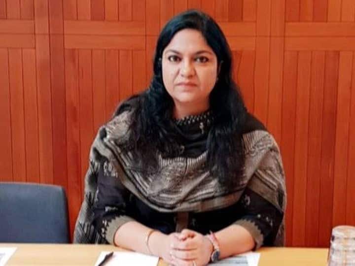Jharkhand Mining Secretary Pooja Singhal Arrested By ED In Money Laundering Case Jharkhand Mining Secretary Pooja Singhal Arrested By ED In Money Laundering Case