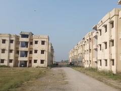 Azamgarh News: बसपा सरकार में बने कांशीराम आवास योजना के घर अब तक गरीबों को नहीं मिले, जानें- क्यों?