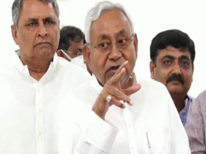 Bihar Caste Census: CM Nitish Kumar said Mann ki Baat on caste census in Bihar special meeting with BJP leader Dharmendra Pradhan ann Bihar Caste Census: जातीय जनगणना को लेकर सीएम नीतीश ने कह दी ‘मन की बात’, धर्मेंद्र प्रधान से मुलाकात को बताया खास