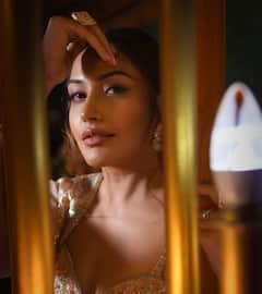 Surbhi Chandna ने लहंगे में बिखेरी अपनी दिलकश अदाएं, खूबसूरती पर दिल हार बैठे हैं फैंस