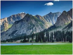 Kashmir : ભીષણ ગરમી વચ્ચે કાશ્મીરમાં પ્રવાસીઓએ 10 વર્ષનો રેકોર્ડ તોડ્યો, જાણો કેટલા પ્રવાસીઓ કાશ્મીર પહોંચ્યાં