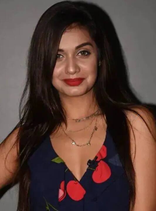 दिव्या अग्रवाल 'बिग बॉस ओटीटी' की विनर रही थीं. इस शो को जीतने के बाद उन्हें इनाम के तौर पर 25 लाख की मोटी रकम मिली थी.