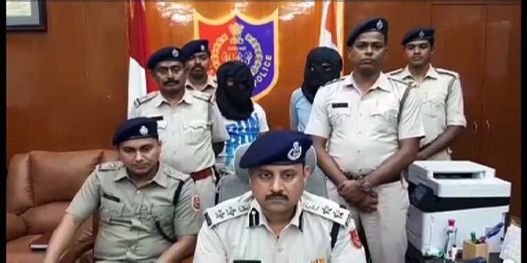 Birbhum district police arrested two person with firearms and ammunition Birbhum: গোপন সূত্রে খবর, আগ্নেয়াস্ত্র ও কার্তুজ সহ দু'জনকে গ্রেফতার বীরভূম জেলা পুলিশের