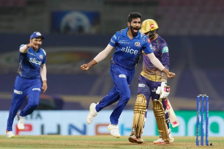 IPL 2022 Jasprit Bumrah Unbelievable in Spell Indian Premier League 2022 but sad due to MI lost against KKR Jasprit Bumrah : आयपीएलमधील बेस्ट बोलिंग केल्यानंतरही बुमराह निराश, पण एक खास गोष्ट केली शेअर