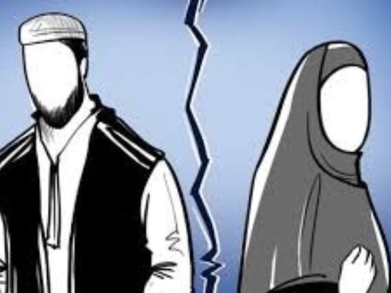 Indore News: दहेज में कार की मांग पूरी न होने पर दिया तीन तलाक, अब दूसरी शादी की तैयारी, थाने पहुंची पीड़िता Indore News: दहेज में कार की मांग पूरी न होने पर दिया तीन तलाक, अब दूसरी शादी की तैयारी, थाने पहुंची पीड़िता