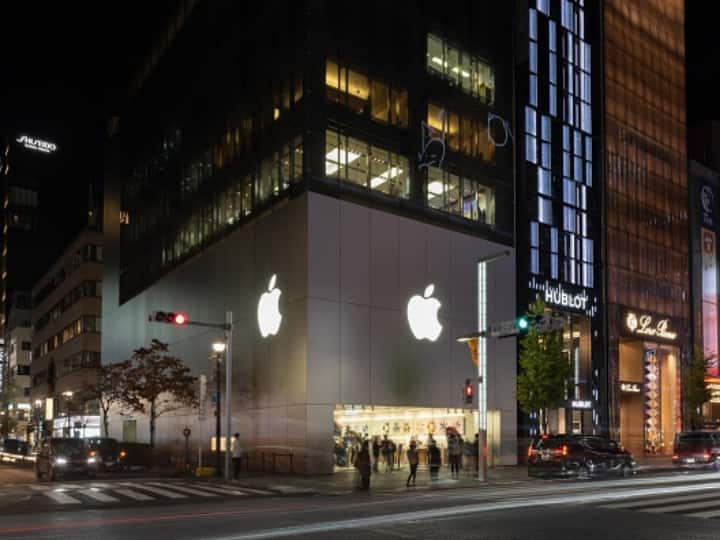 Apple Boosts Employee Salaries as workers attempt to organize Check Details Apple Employees Salary: एपल ने अपने रिटेल कर्मचारियों की शुरुआती सैलरी बढ़ाई, जानें कितना किया इजाफा