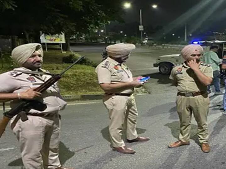 Police Detained two youths in connection with the grenade attack on intelligence wing of Punjab Police at Mohali Punjab News: पंजाब पुलिस ने मोहाली ग्रेनेड अटैक मामले में 2 लोगों को हिरासत में लिया, आतंकवादी हरविंदर सिंह रिंडा को लेकर हो रही जांच