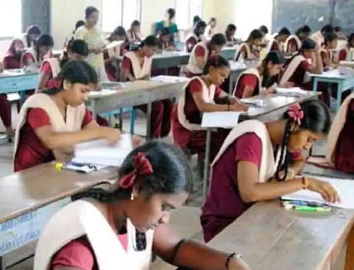 Tamil Nadu To Probe Absenteeism Of Over Thousands Of Students In Class 10 & 12 Board Exams Tamil Nadu To Probe Absenteeism Of Over Thousands Of Students In Class 10 & 12 Board Exams