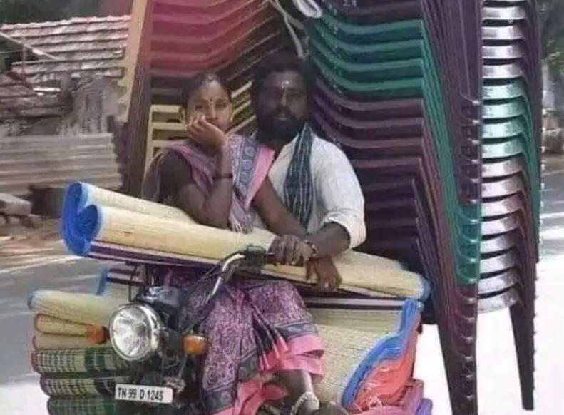 Viral: Never seen such 'indigenous struggles', so much stuff loaded on two wheelers Viral: ਨਹੀਂ ਵੇਖਿਆ ਹੋਏਗਾ ਕਦੇ ਐਸਾ 'ਦੇਸੀ ਜੁਗਾੜ', ਦੋਪਹੀਆ ਵਾਹਨ 'ਤੇ ਲੱਦਿਆ ਇੰਨਾ ਸਾਮਾਨ