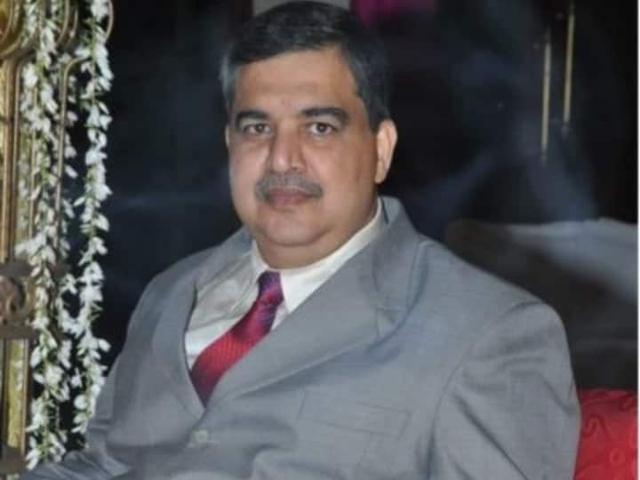 Uttar Pradesh Advocate General: उत्तर प्रदेश के नए एडवोकेट जनरल होंगे अजय कुमार मिश्रा, राघवेंद्र सिंह की लेंगे जगह Ajay Kumar Mishra will be the new Advocate General of Uttar Pradesh to replace Raghavendra Singh Uttar Pradesh Advocate General: उत्तर प्रदेश के नए एडवोकेट जनरल होंगे अजय कुमार मिश्रा, राघवेंद्र सिंह की लेंगे जगह