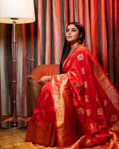 Poorna Photos: అందమైన తోటలో అప్పుడే విరిసిన ఎర్ర గులాబీలా ఉన్న పూర్ణ