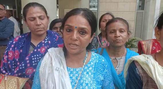 ગાંધીનગરમાં વિરોધ કરી રહેલા આશા વર્કરોને મળ્યા આરોગ્ય મંત્રી ઋષિકેશ પટેલ, શું કર્યો દાવો?