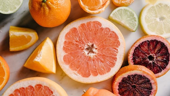 Fruits For Arthritis: जोड़ों के दर्द में राहत दिलाएंगे ये तीन फल, रोज खाने के मिलेंगे फायदे Fruits For Arthritis: जोड़ों के दर्द में राहत दिलाएंगे ये तीन फल, रोज खाने के मिलेंगे फायदे