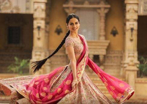 अभिनेत्री और पूर्व मिस वल्र्ड मानुषी छिल्लर, जो अपनी पहली फिल्म 'पृथ्वीराज' के लिए तैयार हैं, मानुषी ने राजकुमारी संयोगिता की अपनी भूमिका को 'सपने के सच होने की शुरूआत' कहा.