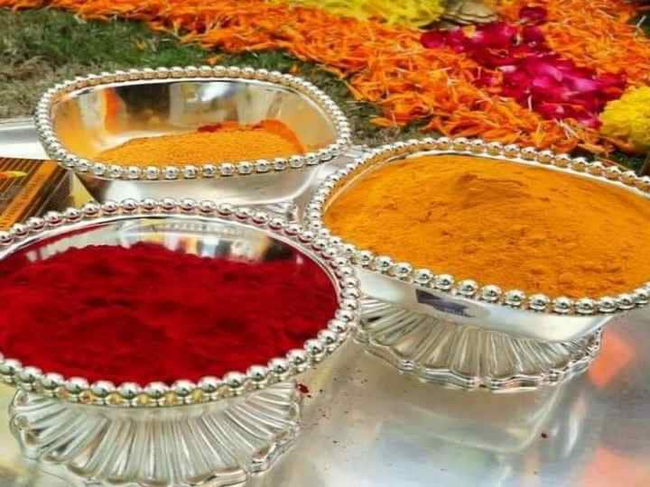 Spirituality: పసుపు, కుంకుమ పొరపాటున కిందపడితే ఏమవుతుంది Spirituality: what will happens pasupu, kumkuma on fall down, know in details Spirituality: పసుపు, కుంకుమ పొరపాటున కిందపడితే ఏమవుతుంది